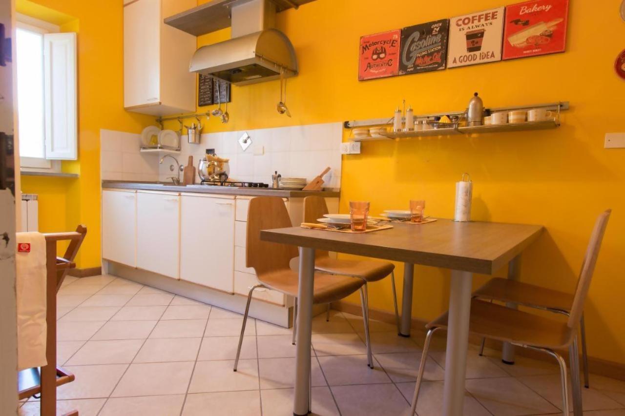 La Stazione Per Dormire Guest House San Piero a Sieve Exteriör bild