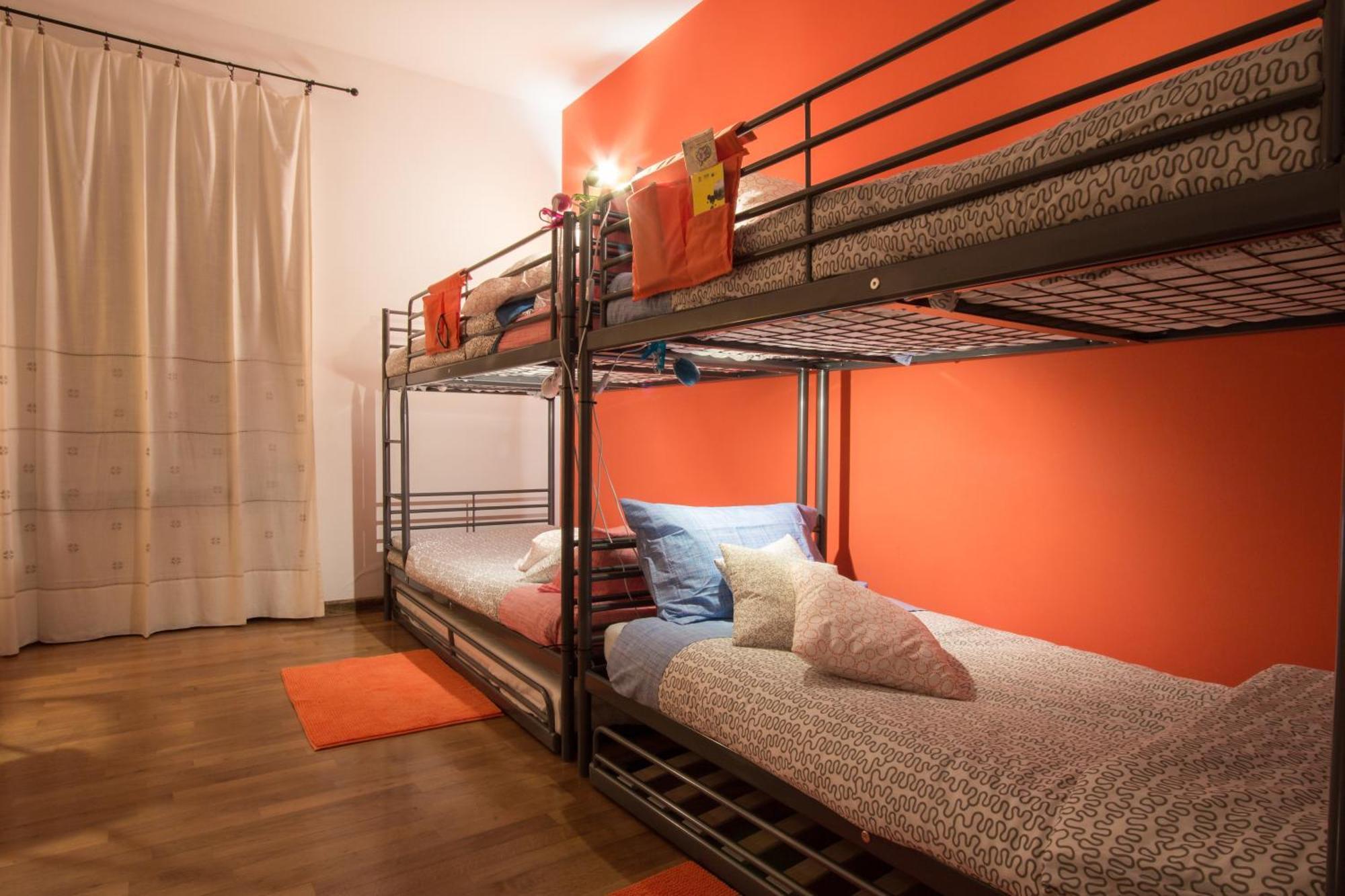 La Stazione Per Dormire Guest House San Piero a Sieve Rum bild